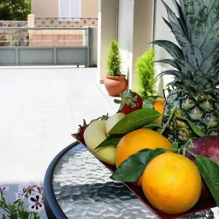 Iris's With Parking *