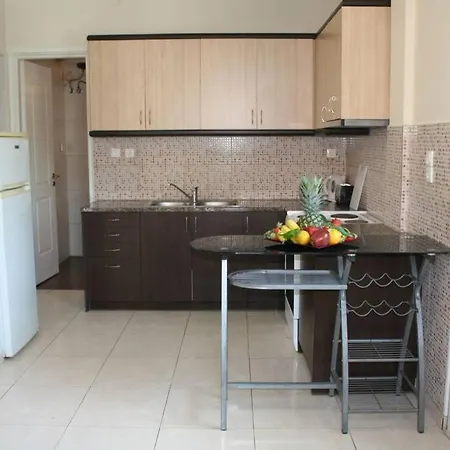 Iris's With Parking * Argostoli (Kefalonia)